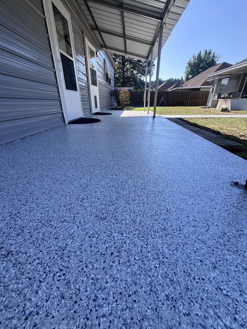 Coated driveway in Pooler, GA