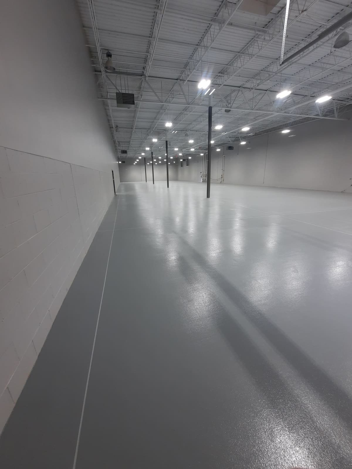 Solid color commercial floor coating