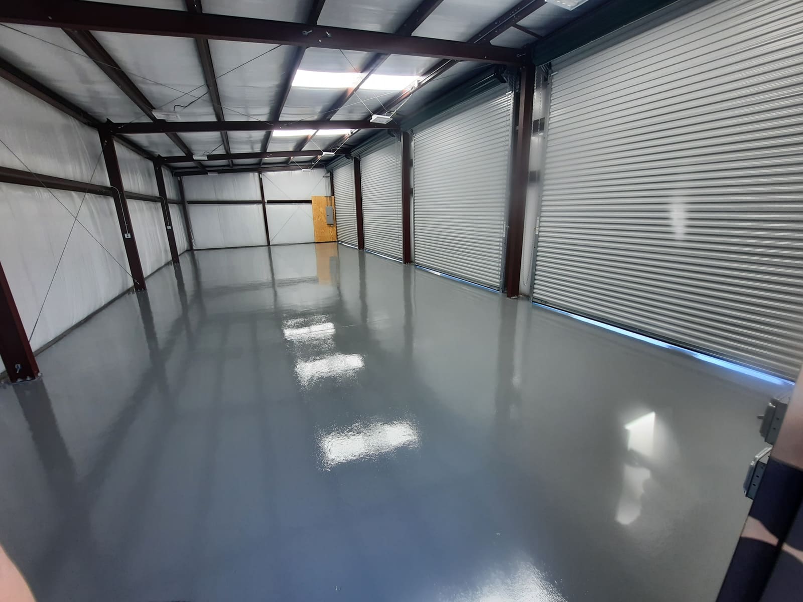 Solid color commercial floor coating